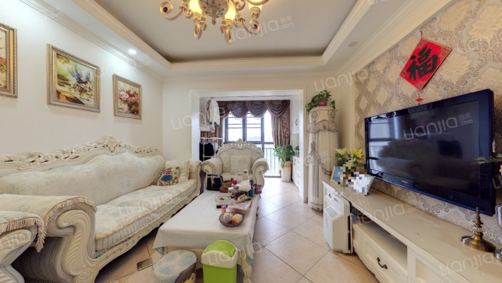 卓越蔚蓝海岸三期二手房实景图