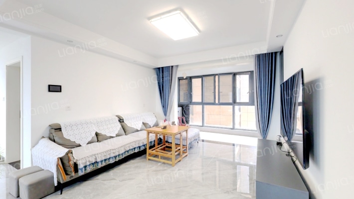 荣盛岳麓峰景二手房实景图