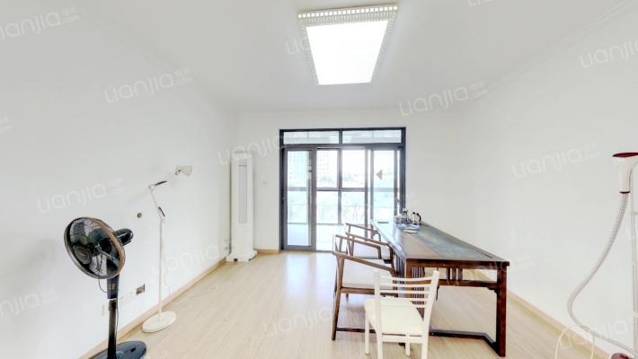 爱涛艺郡临枫二手房实景图