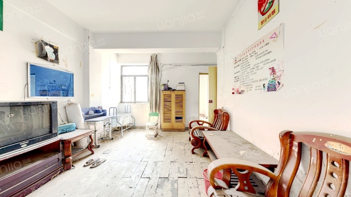 徐清公寓二手房实景图