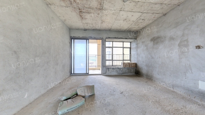 山语龙庭二手房实景图