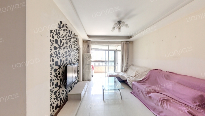 保利香槟花园A区二手房实景图