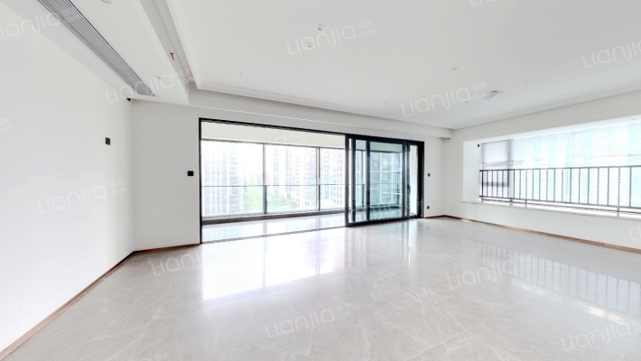 万科翡翠公园二期二手房实景图