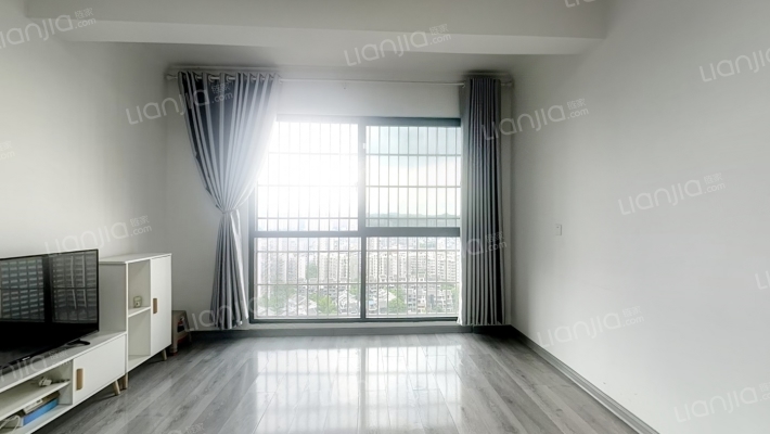 世纪山水二手房实景图