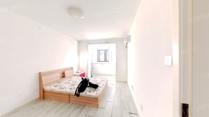 乐园里二手房实景图