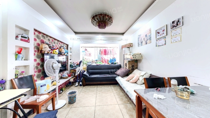 中德江湾丽景二手房实景图