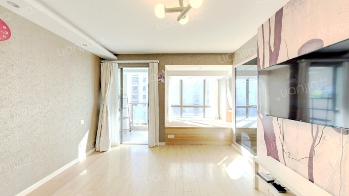 东方时空公寓二手房实景图