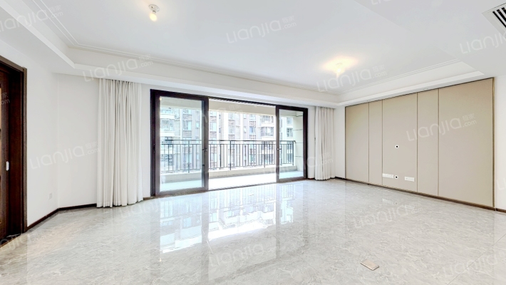 世茂城三期二手房实景图