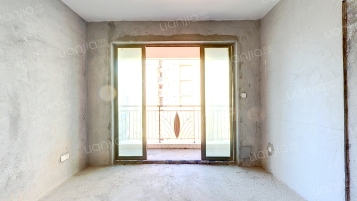 东骏朗晴轩二手房实景图