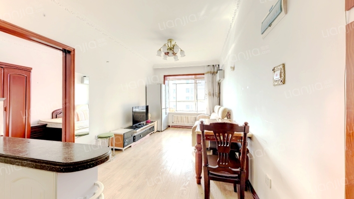 城品城二手房实景图