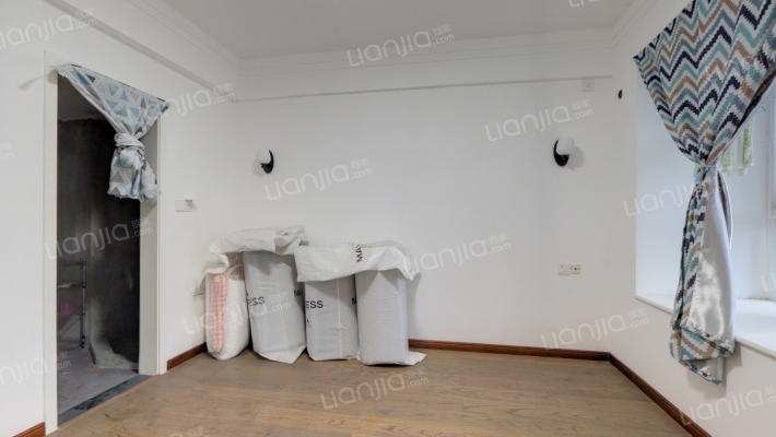 堰孚国际公馆二手房实景图