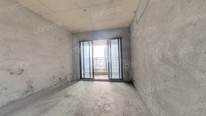 德润天峰二手房实景图