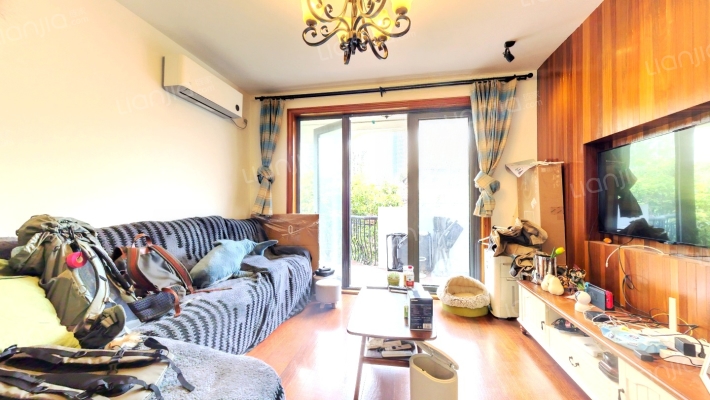 江苏路186弄二手房实景图