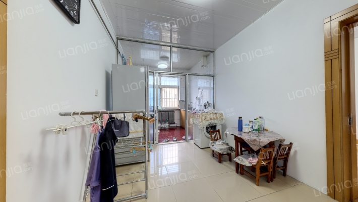 八三石油家属楼三区二手房实景图