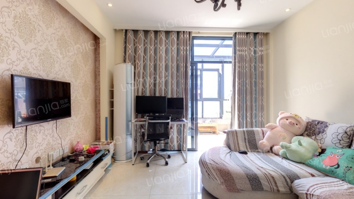 奇景家苑二手房实景图