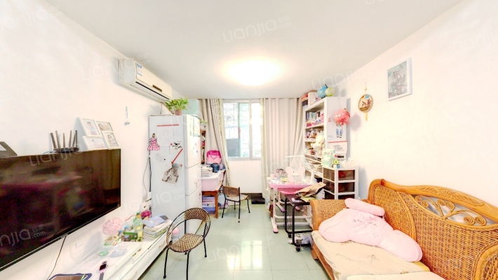 达明新村二手房实景图