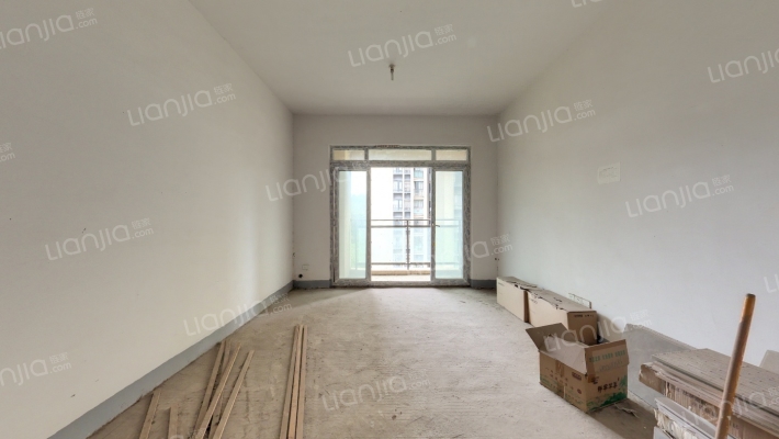 凤凰湾驭峰二手房实景图