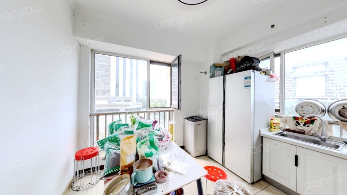 天山银河广场二手房实景图