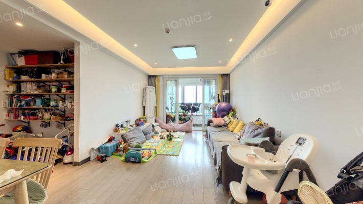 万科金域学府繁花里二手房实景图