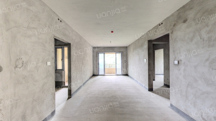 绿地海外滩罗丹公馆二手房实景图