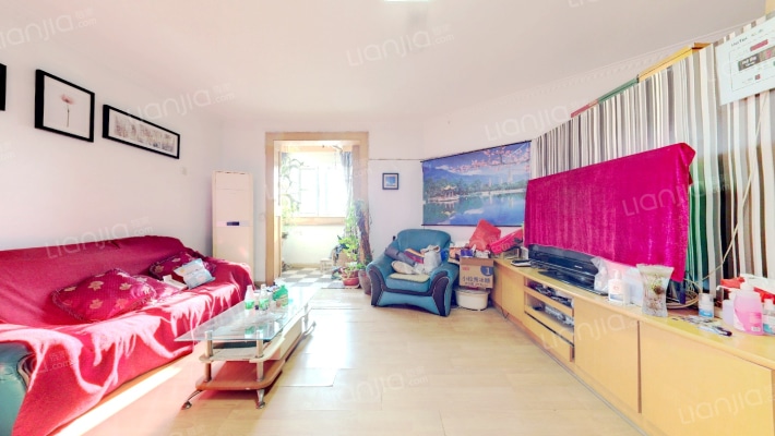 新德雅公寓二手房实景图