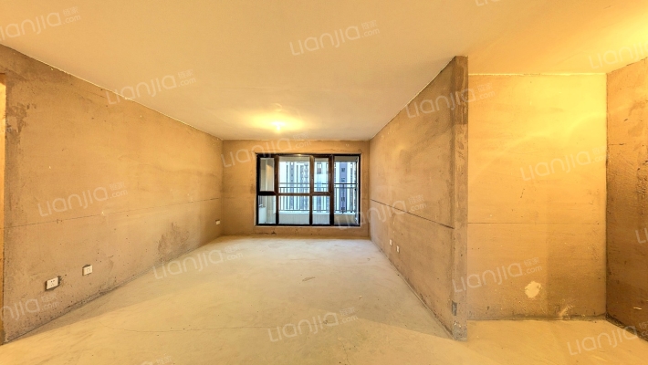 方大晴川里二手房实景图