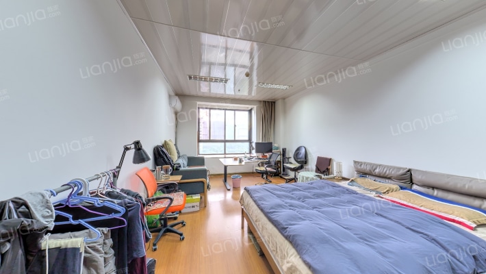 万特商务中心二手房实景图