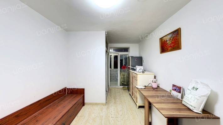 新铁小区二手房实景图