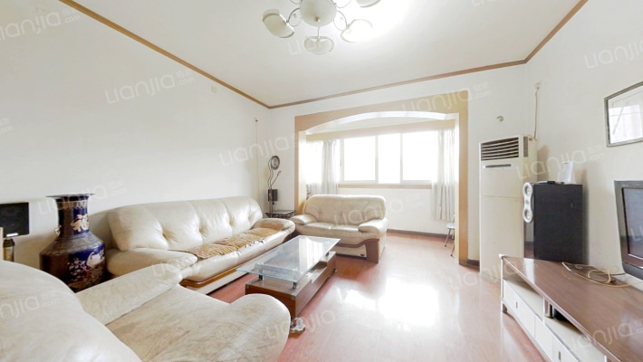 圣地名居二手房实景图