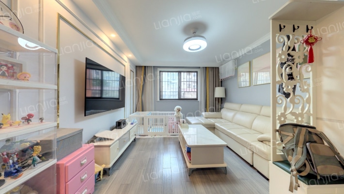 菊泉新城(陆翔路698弄)二手房实景图