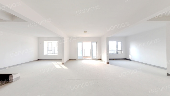 中梁和宾府二手房实景图