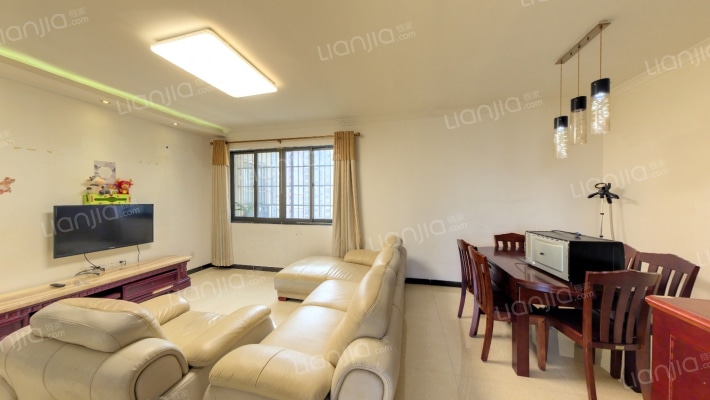 童话里二手房实景图