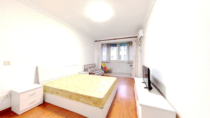 新泾三村二手房实景图