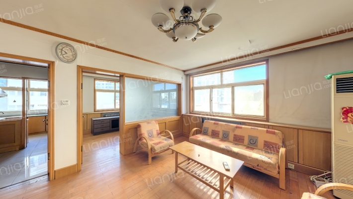 市政公寓二手房实景图