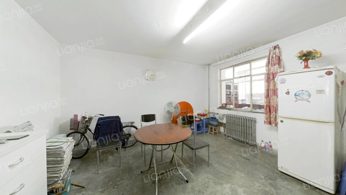 彩丽园二手房实景图