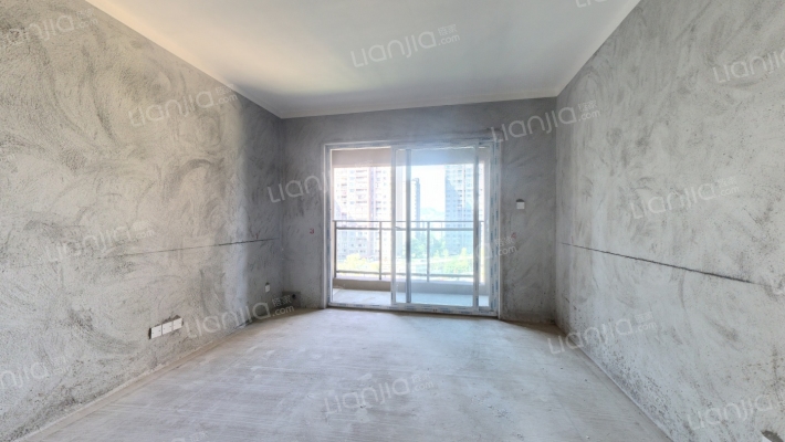 东林道三四期二手房实景图