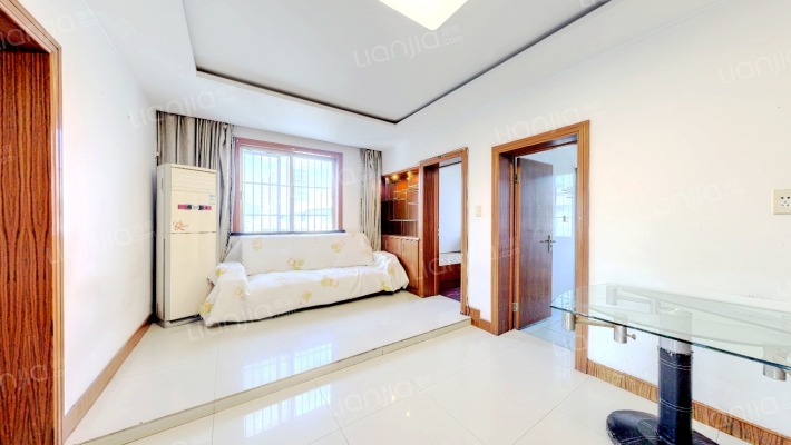 南江公寓二手房实景图