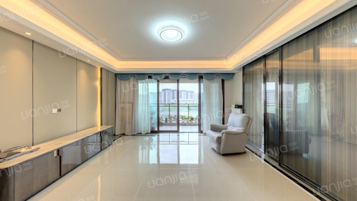 绿地新里城三期二手房实景图