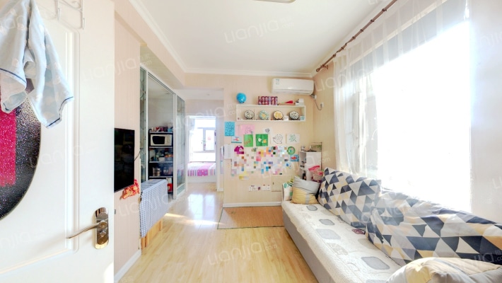 恒瑞坦城二手房实景图