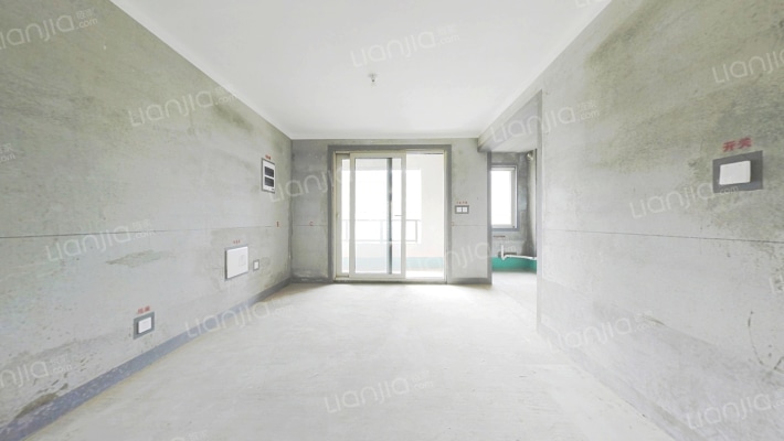 鸿园梧桐苑二手房实景图