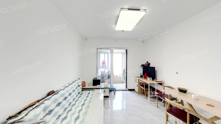 海信红岛府二手房实景图