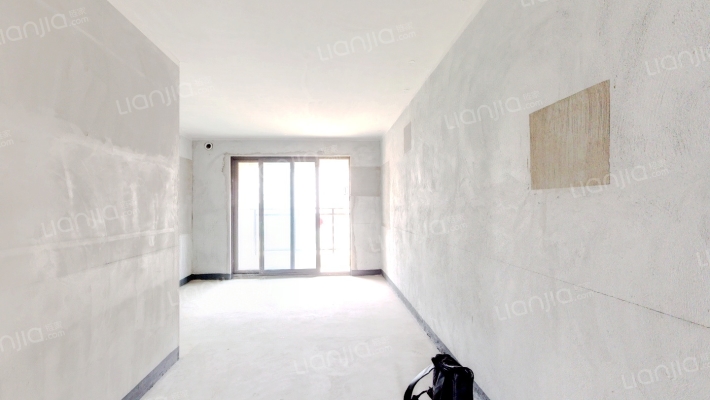 融信海月平湖二手房实景图