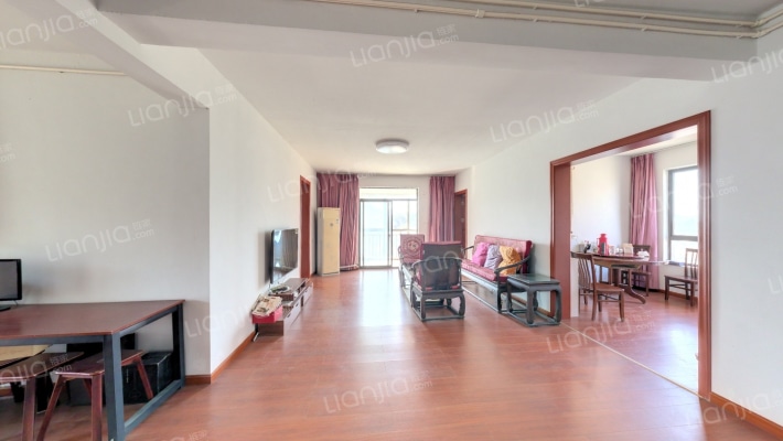 香山美邸二手房实景图