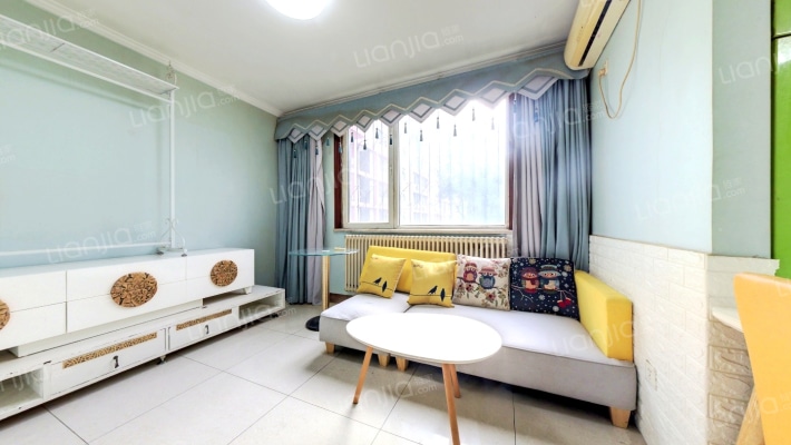 新奥洋房二手房实景图