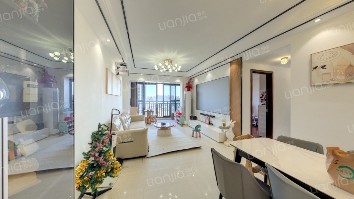 龙光玖龙山二手房实景图