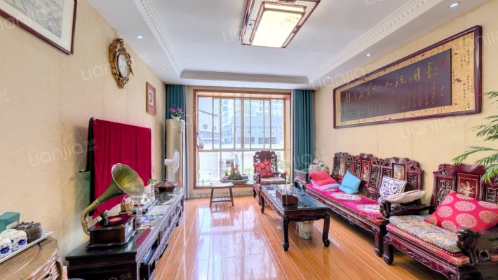 大兴商厦二手房实景图