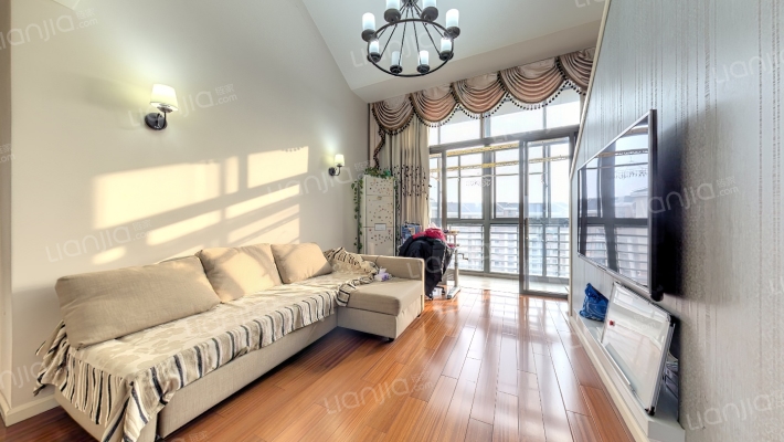 长宁馥邦苑二手房实景图