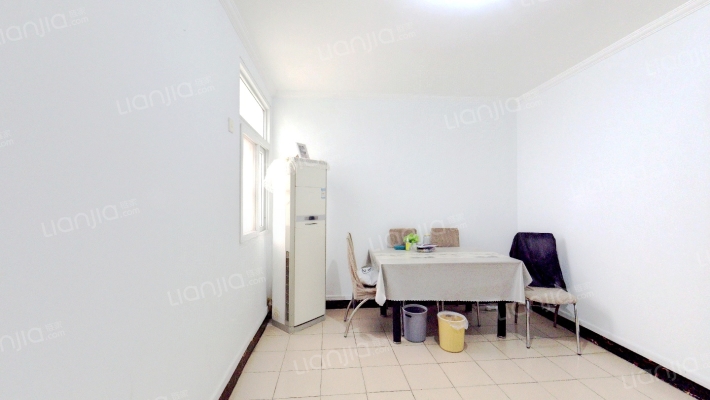 针织厂家属院二手房实景图