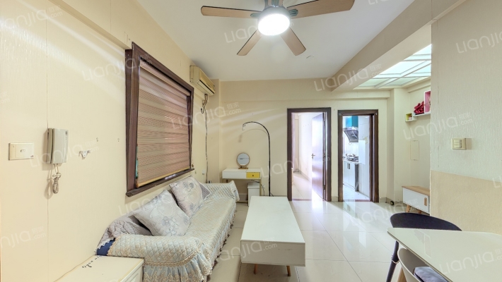 都市华庭二手房实景图