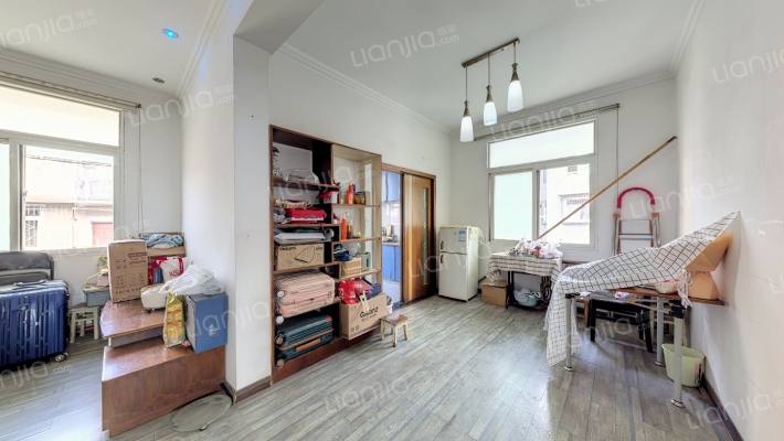 街道口市政宿舍二手房实景图